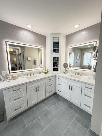 Edmonds Bathroom Remodel Secrets: Why Material Choice & Pro Installation by KG Construction Are Everything