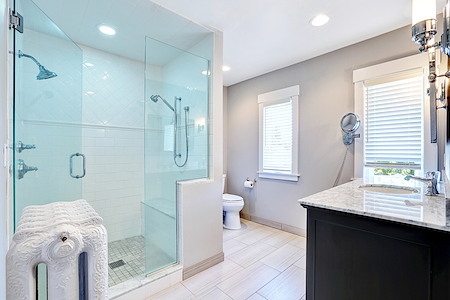 Tub-To-Shower Transformation: Is It Right for Your Edmonds Home?