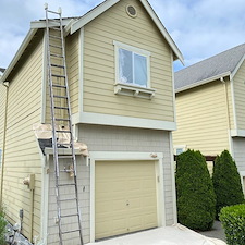 Edmonds-Duplex-Gets-a-Modern-Exterior-Refresh-by-KG-Construction 0