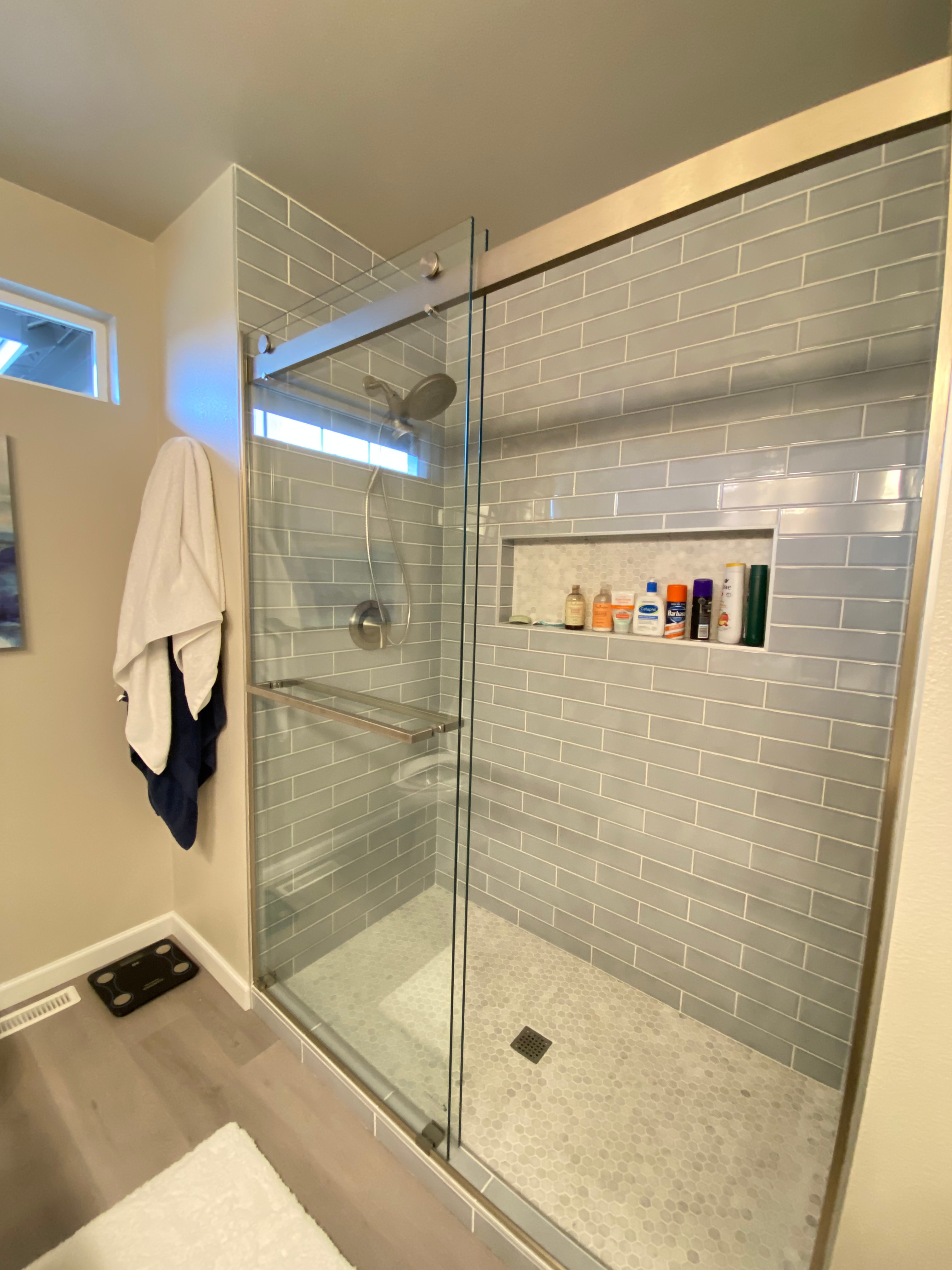 Edmonds Tub to Walk-In Shower Conversion: Modern & Accessible